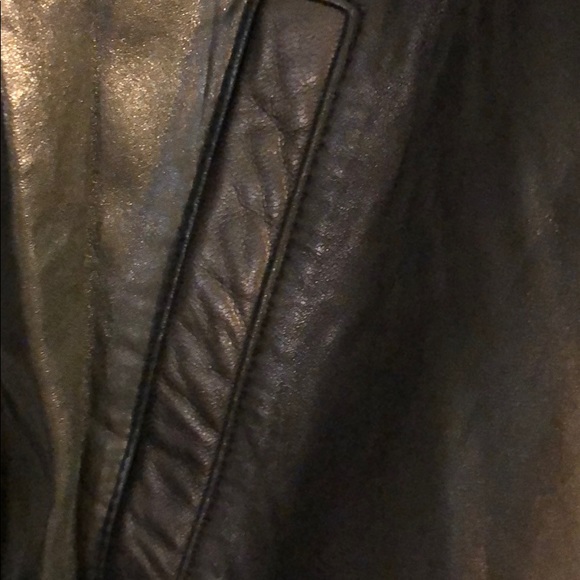 Luis Alvear Leather coat - Picture 3 of 8